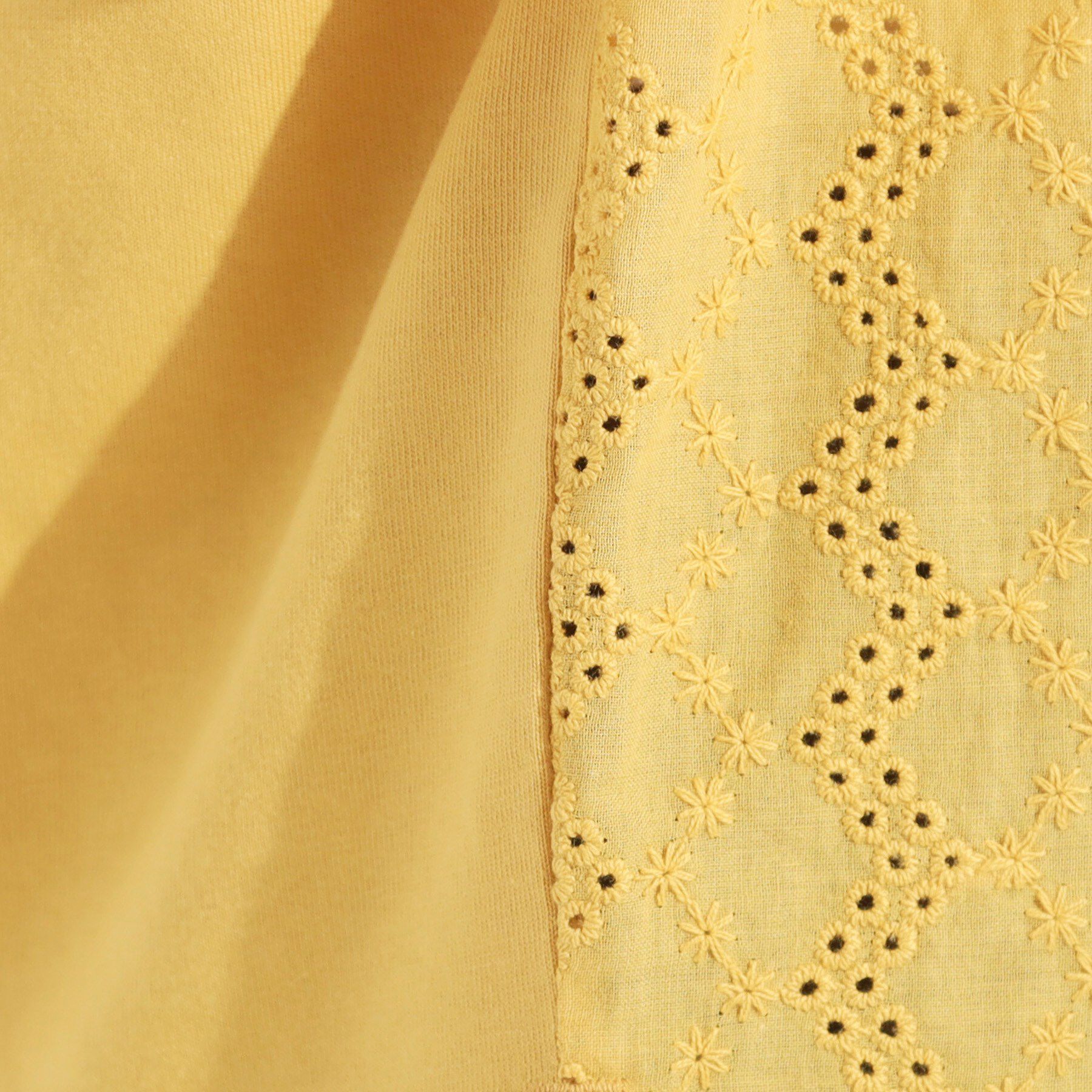 SHOO･LA･RUE「【S-LL】大人の上品な甘さ 刺繍レース切り替えトップス」|Tシャツ・カットソー|