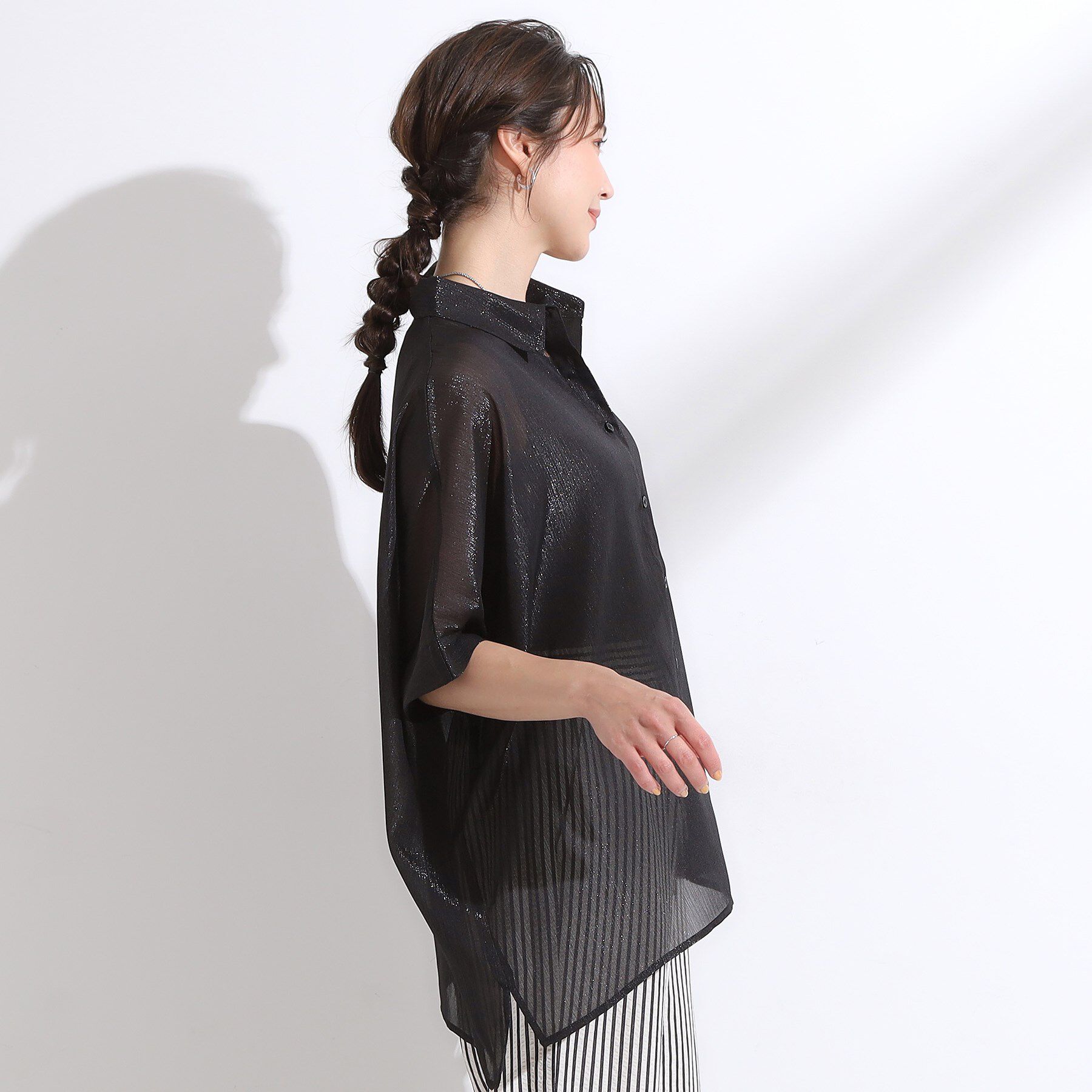 SHOO･LA･RUE「大人のシアー感 ラメが華やかな楊柳ポンチョシャツ」|シャツ・ブラウス|