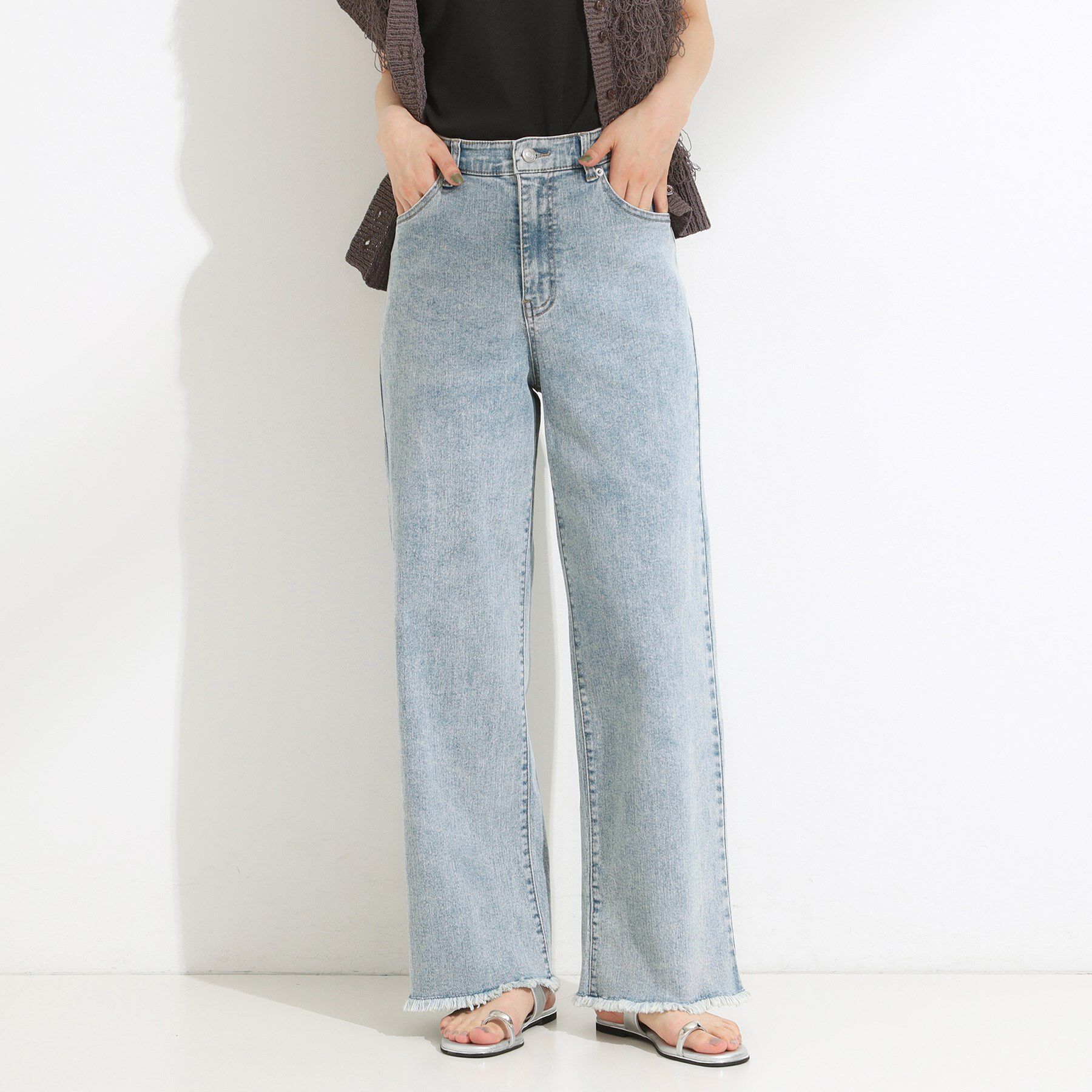 SHOO･LA･RUE「【S-LL/裏ひんやり/ストレッチ】ワイドストレートデニムパンツ」|デニム|ブルー(091)