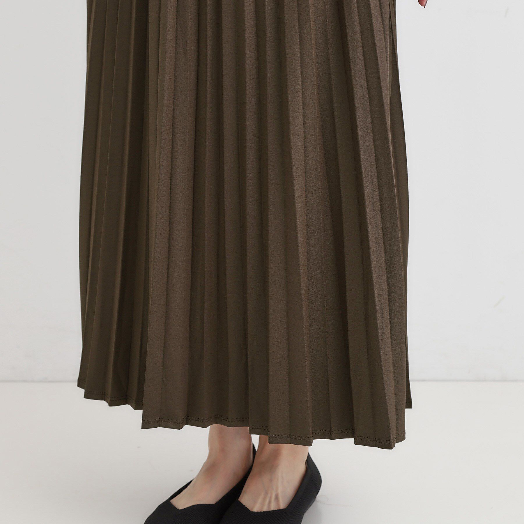 SHOO･LA･RUE「【着丈選べる】きれいめにもカジュアルにも レザー調プリーツスカート」|スカート|