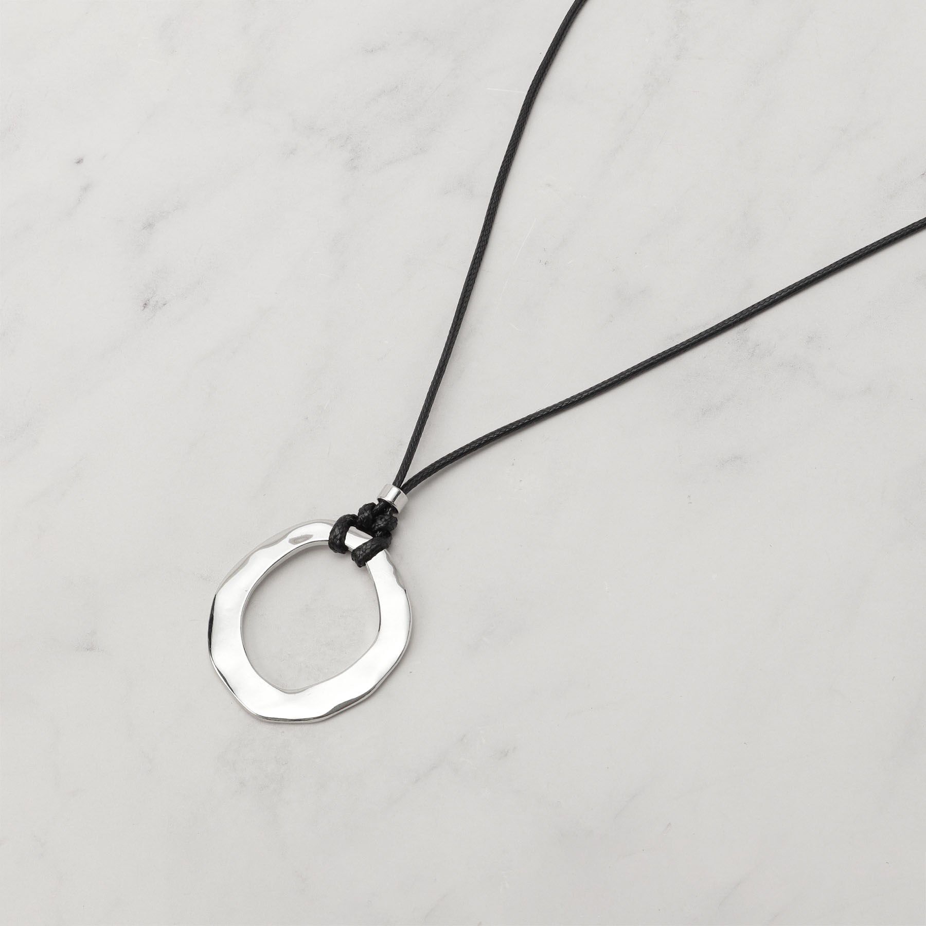 SHOO･LA･RUE「オープンリングひもネックレス」|ネックレス|シルバー(006)