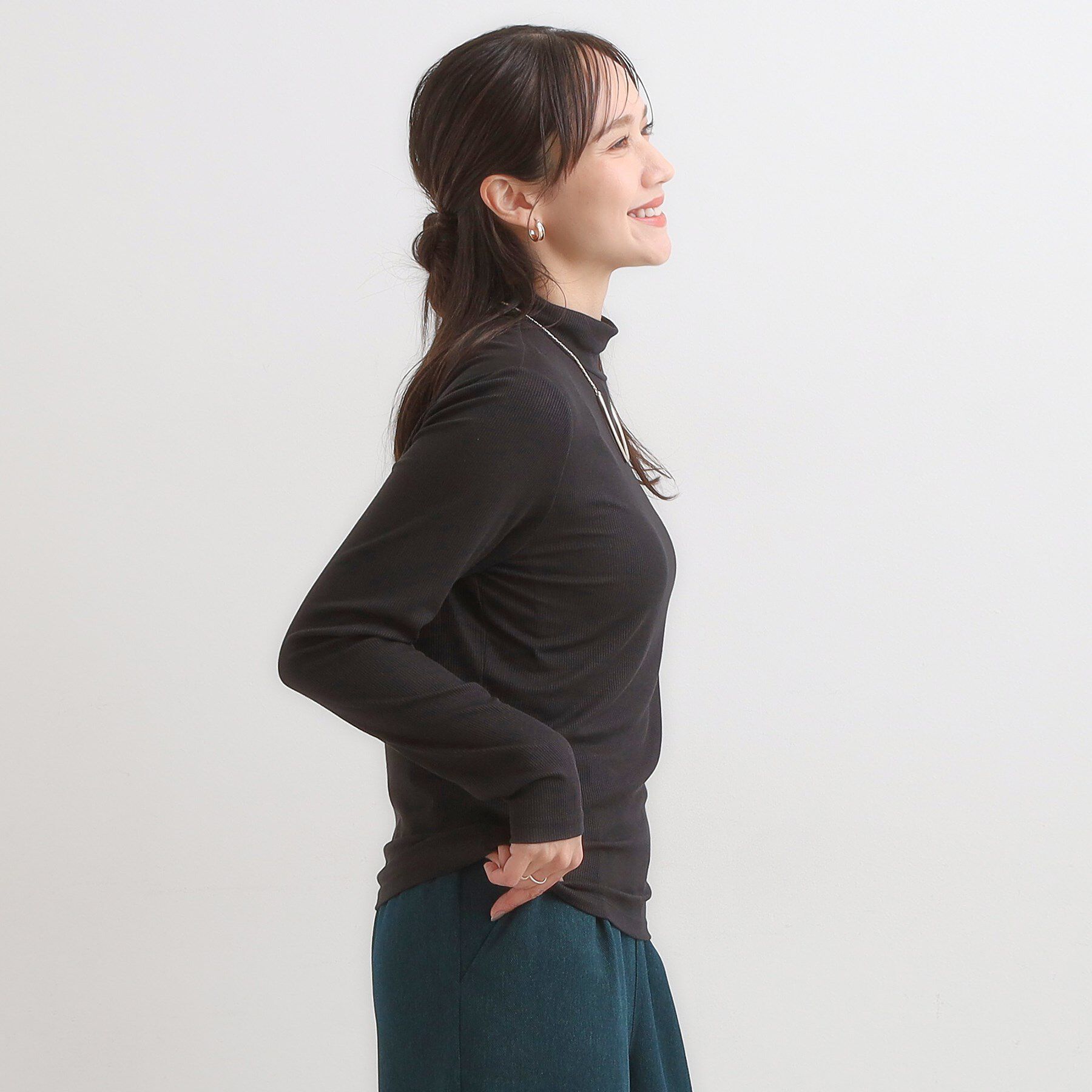 SHOO･LA･RUE「【S-LL/吸湿発熱】なめらかとろみ インナータートル」|Tシャツ・カットソー|