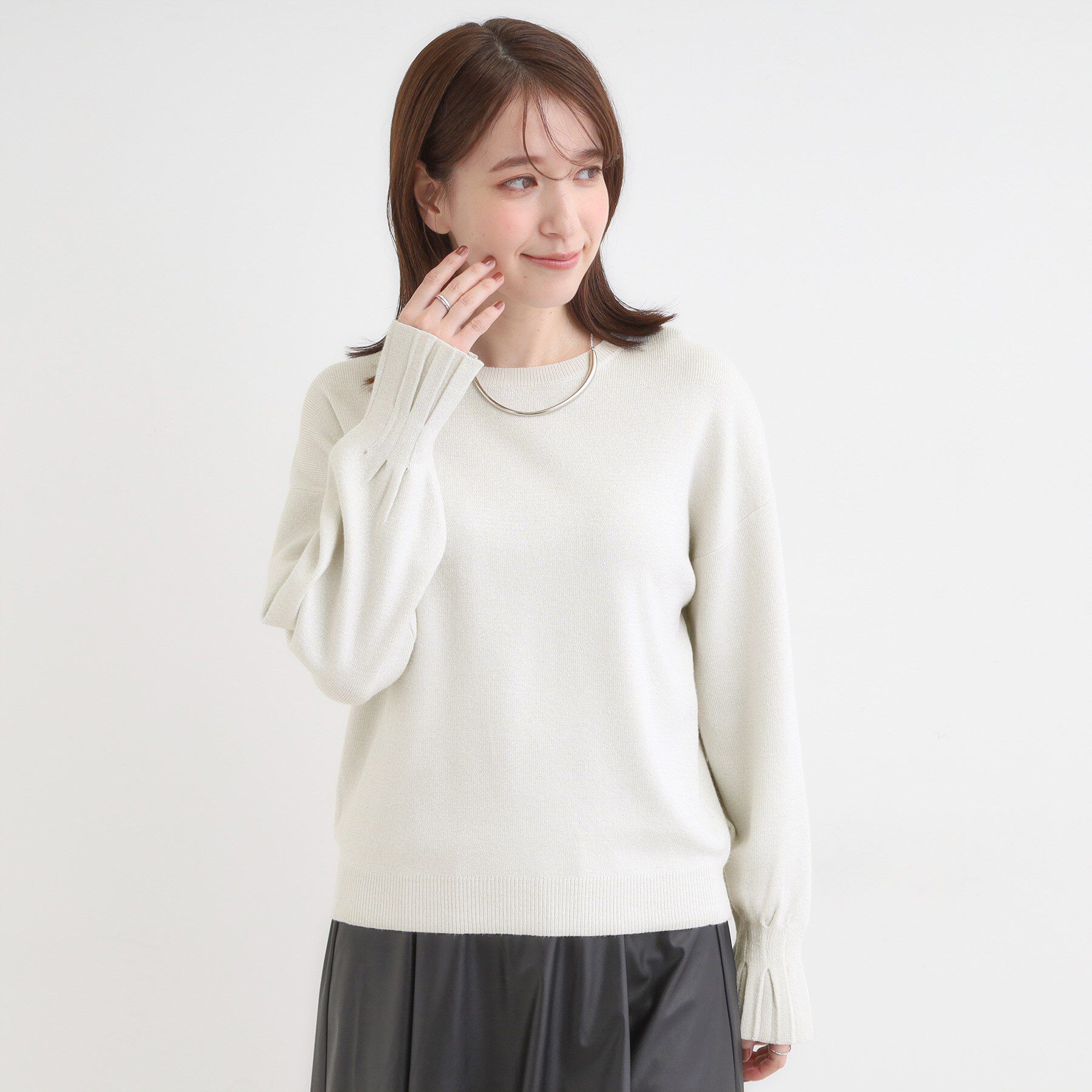 SHOO･LA･RUE「【S-LL】お袖タックが女性らしさをプラス 華やかラメニット」|ニット・セーター|