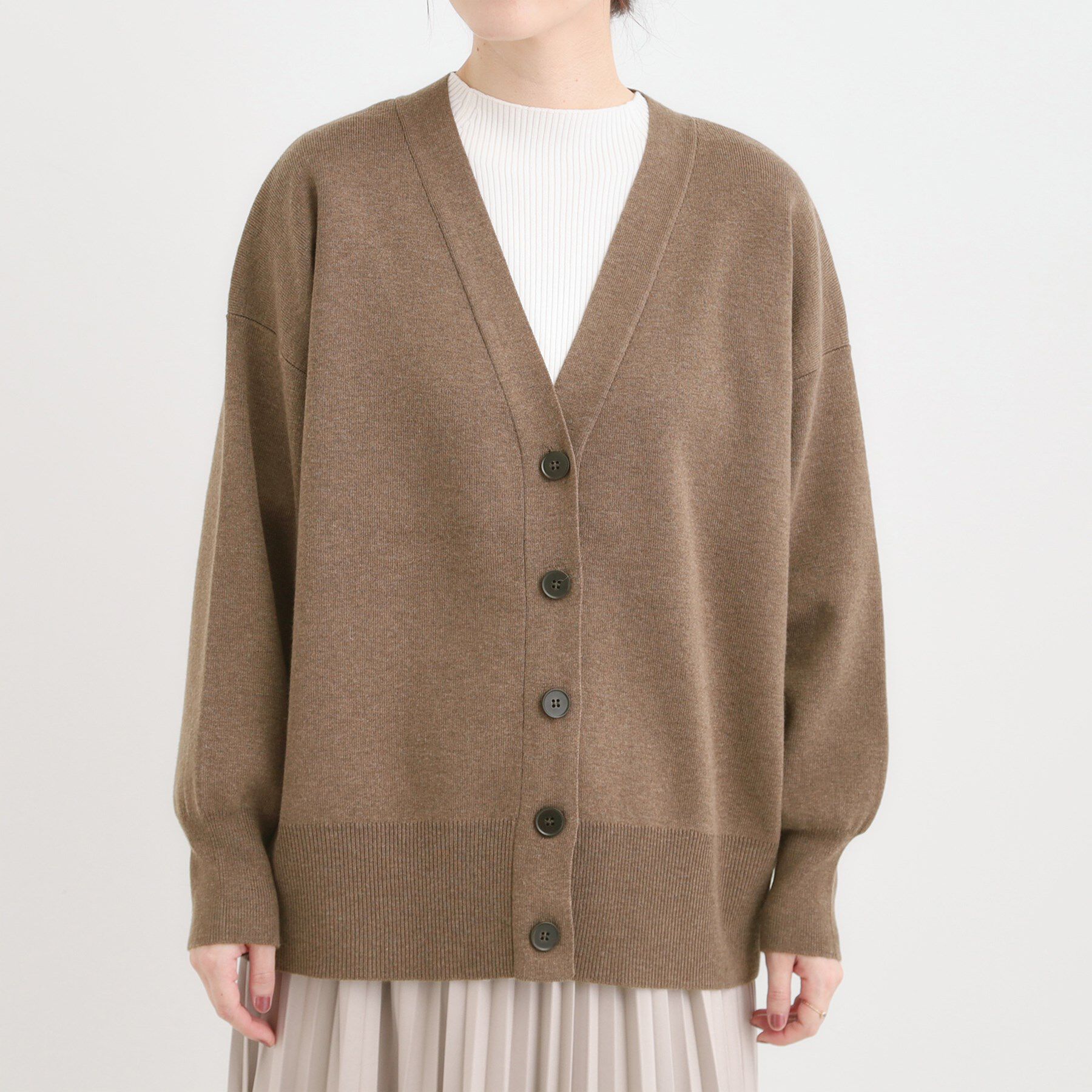 SHOO･LA･RUE「【洗える/毛玉レス】表面がきれいなVネックカーディガン」|カーディガン|