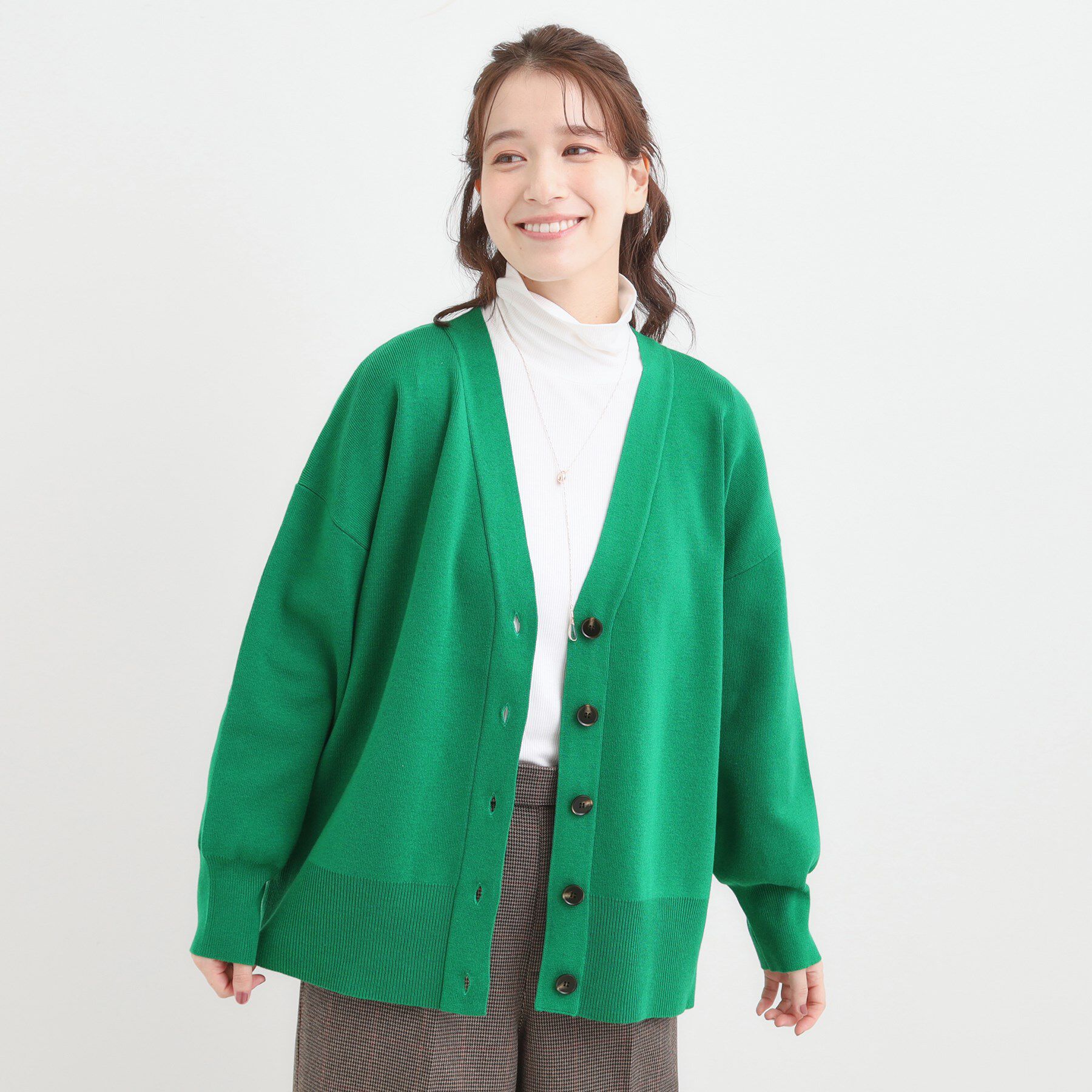 SHOO･LA･RUE「【洗える/毛玉レス】表面がきれいなVネックカーディガン」|カーディガン|