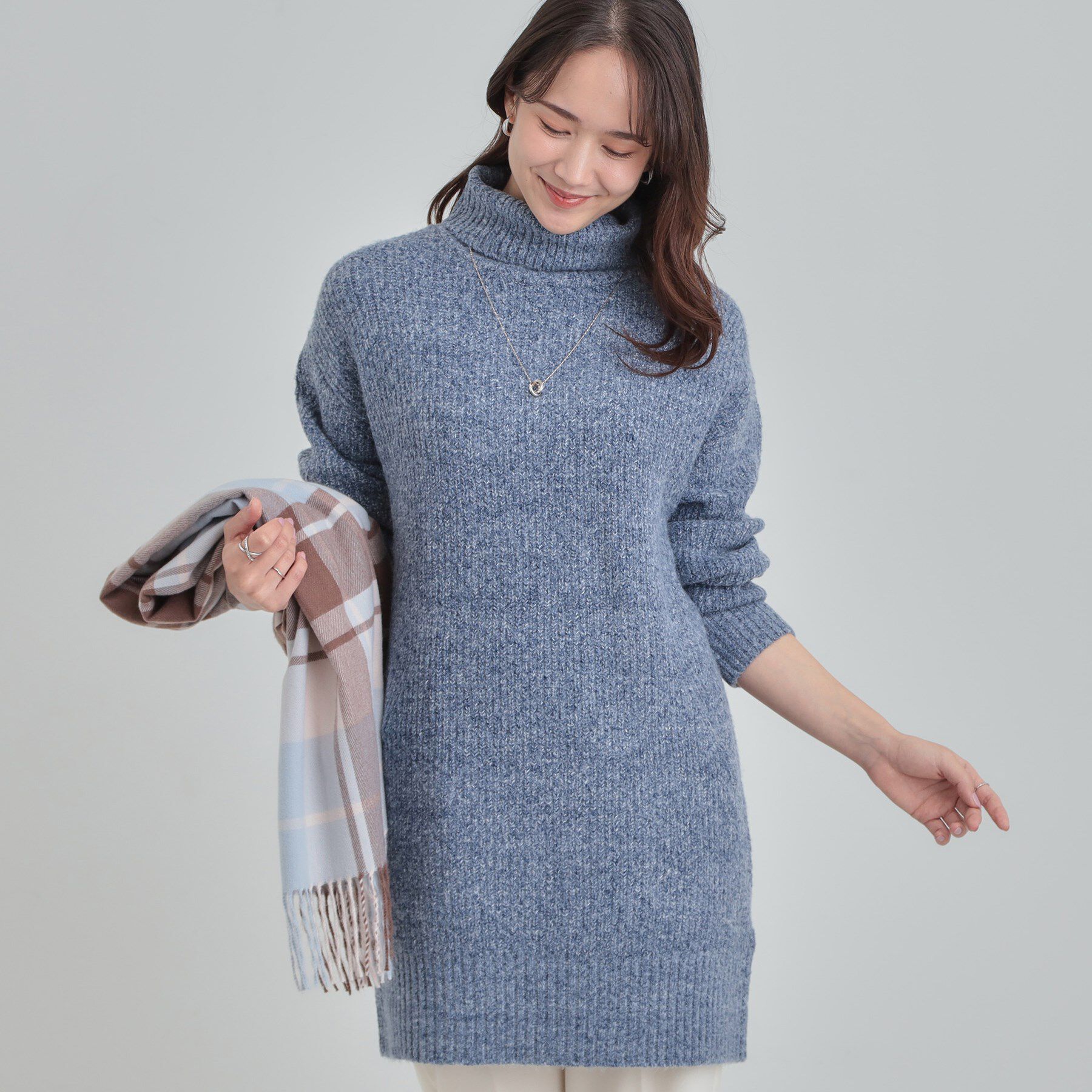 SHOO･LA･RUE「【洗濯機可/S-LL/体型カバー】女性らしい美シルエット チュニックニットワンピース」|ニット・セーター|ブルー(093)