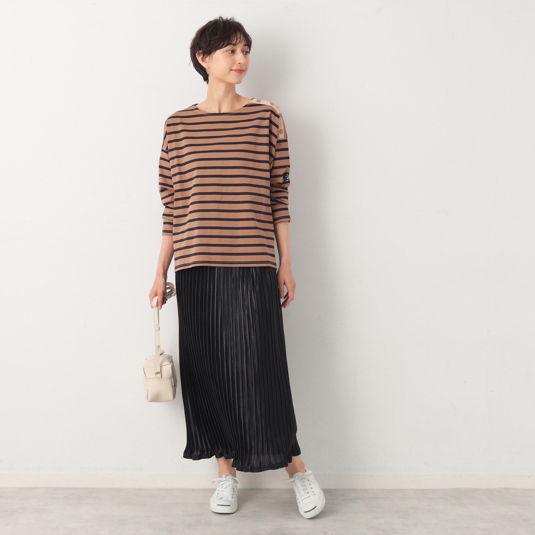 Dessin「【ウエストゴム・洗える】サテンプリーツスカート」|スカート|