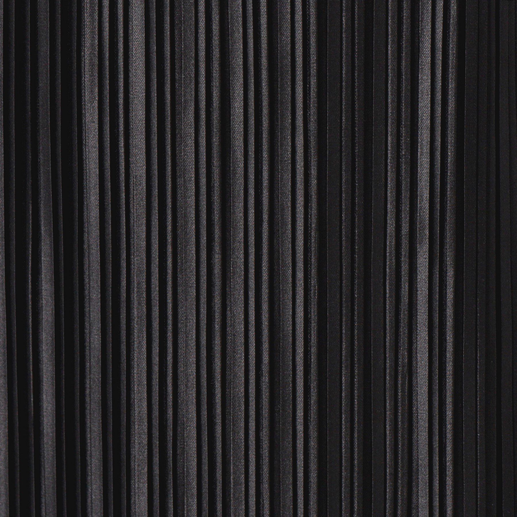 Dessin「【ウエストゴム・洗える】サテンプリーツスカート」|スカート|