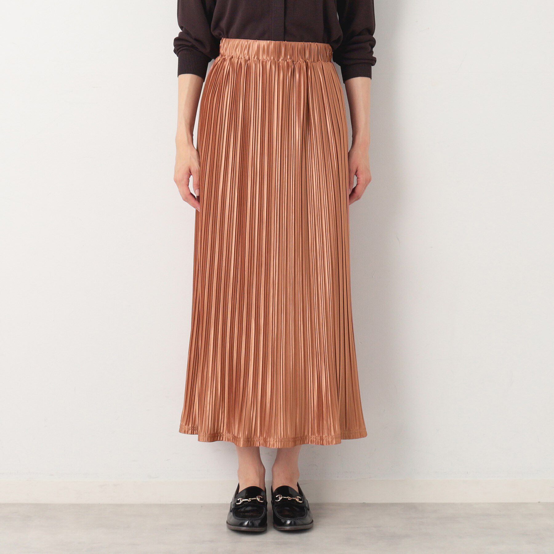 Dessin「【ウエストゴム・洗える】サテンプリーツスカート」|スカート|