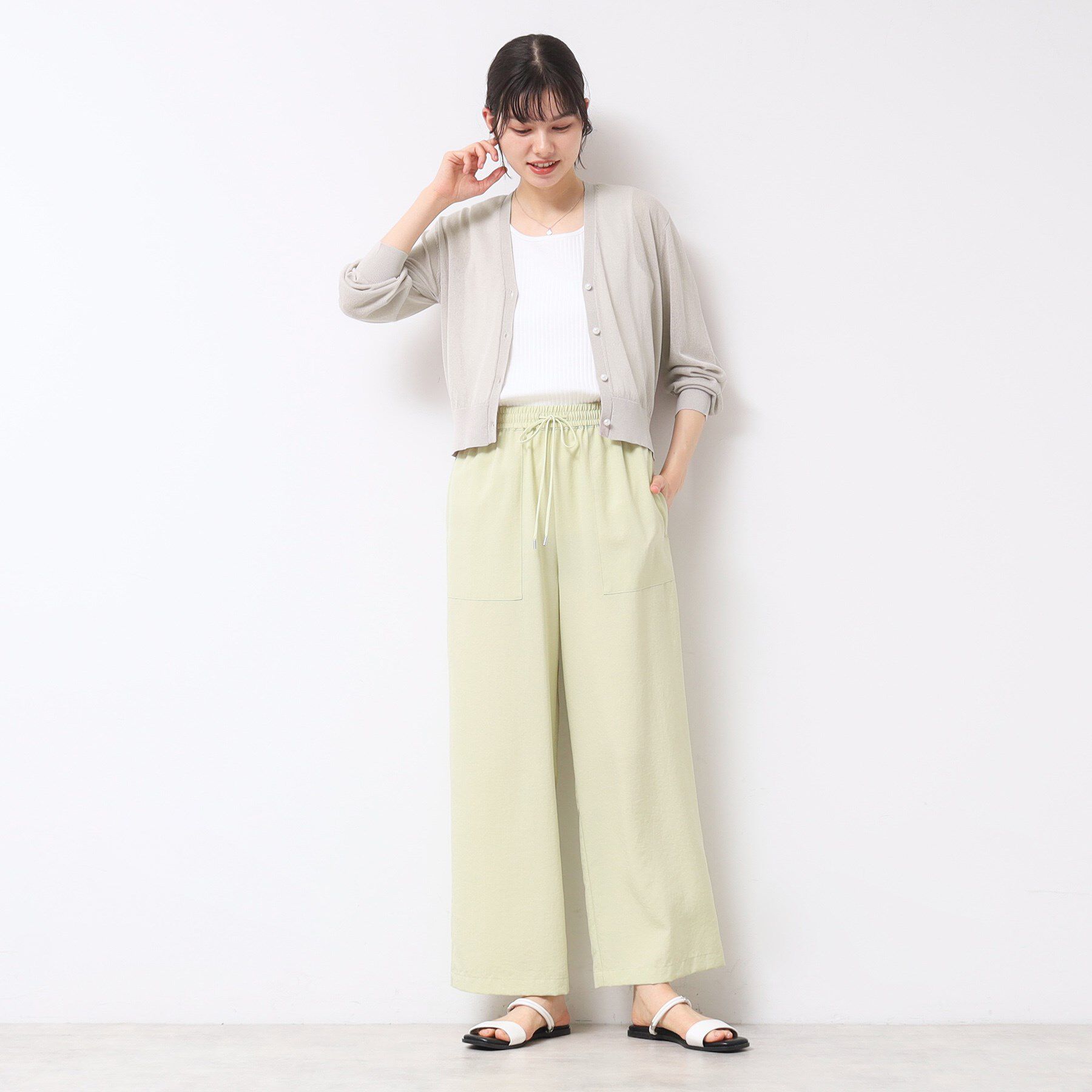 Dessin「【UVカット・洗える】パール調ボタンシアーカーディガン」|カーディガン|