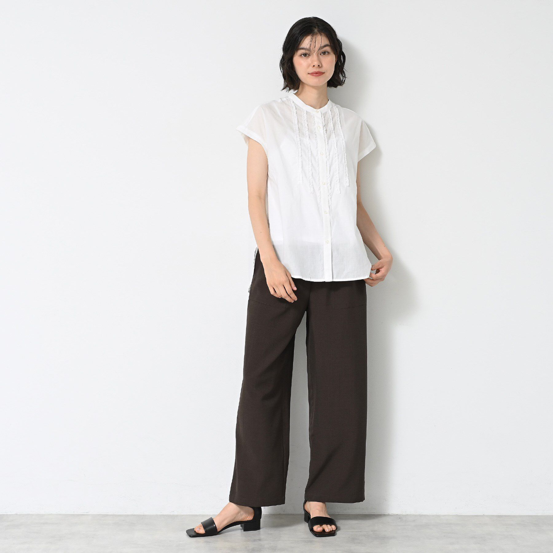 Dessin「【洗える】スタンドカラーフリルブラウス」|シャツ・ブラウス|