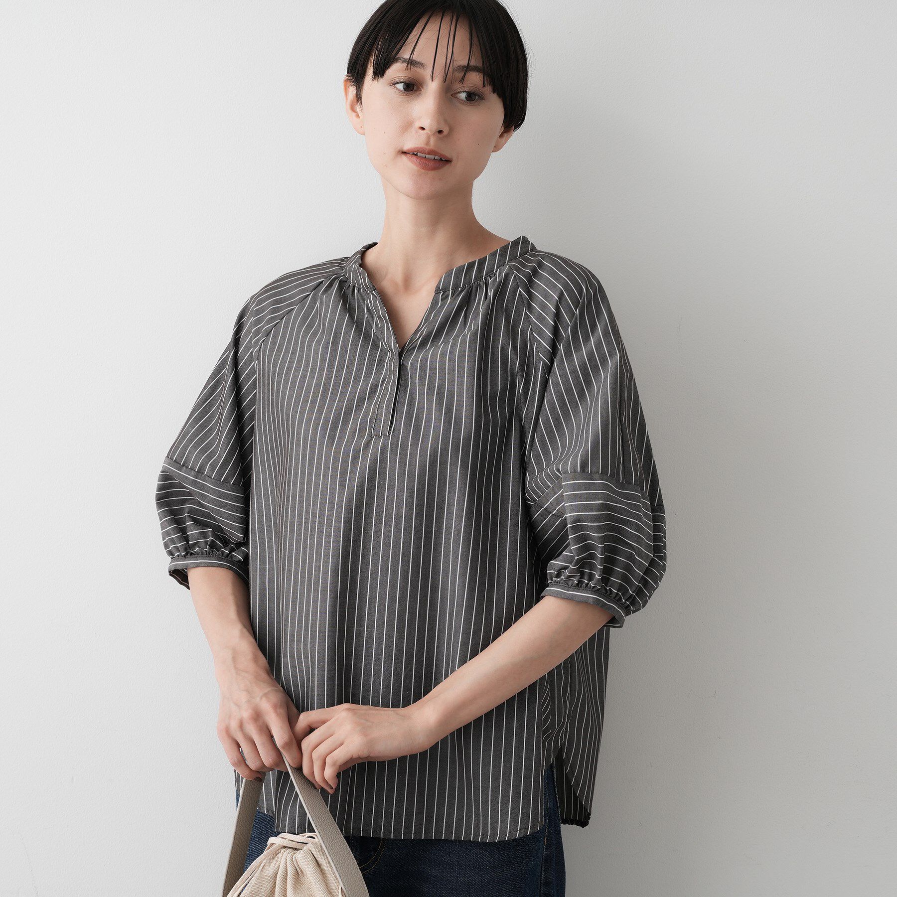 Dessin「【洗える/五分袖】ランタンスリーブスキッパーネックブラウス」|シャツ・ブラウス|