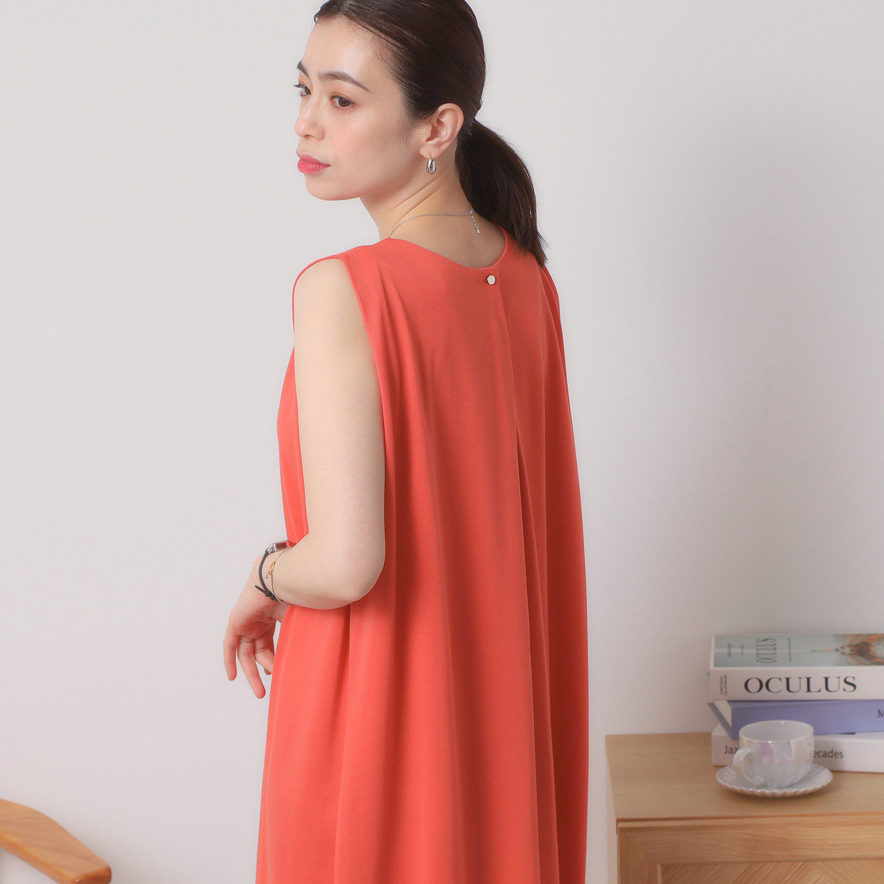 ITS&rsquo;DEMO「【清涼感／吸水速乾／洗濯機OK／洗濯後しわになりにくい】カットミラノタックワンピース」|ワンピース|