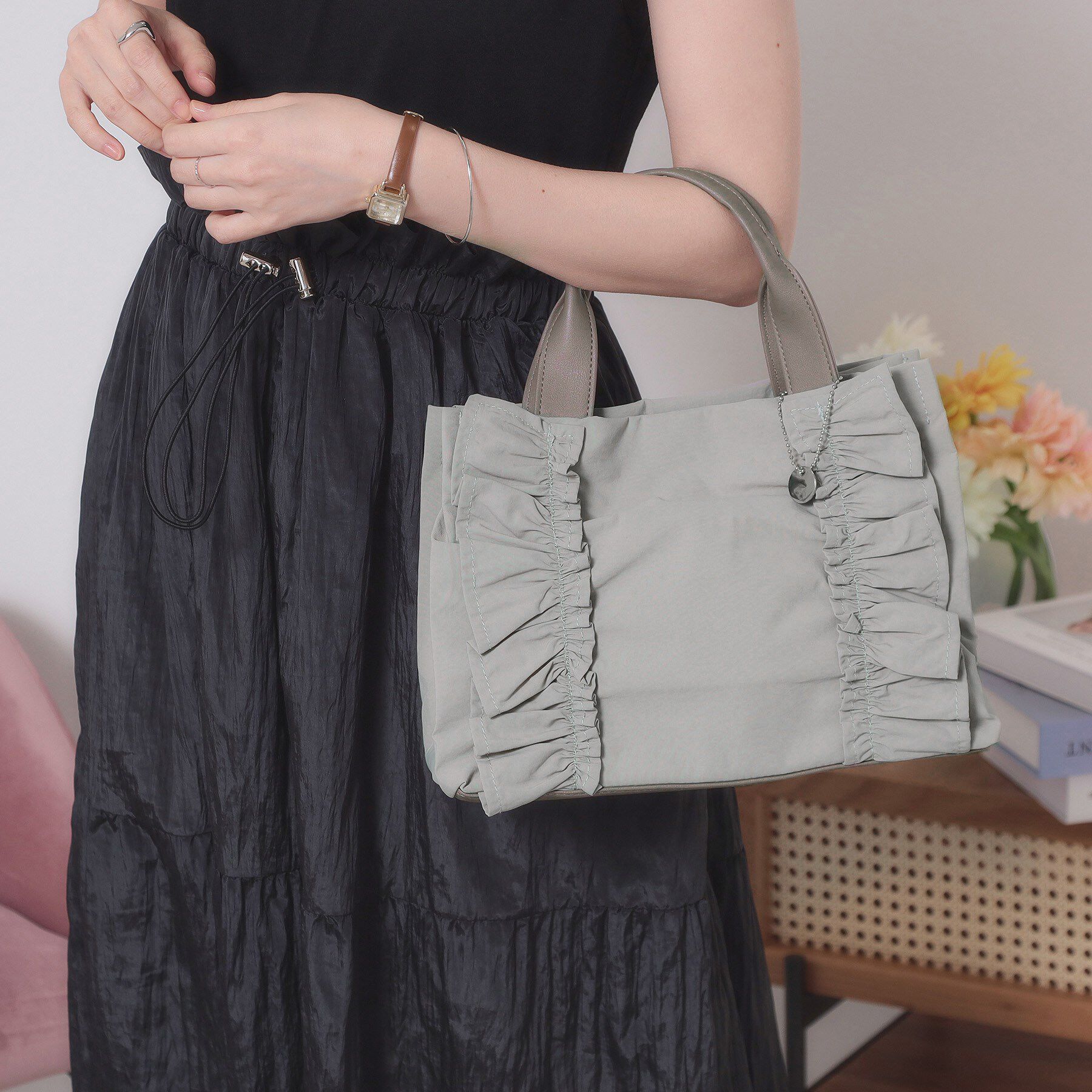 ITS&rsquo;DEMO「フリルミニトート」|ハンドバッグ|ライトグレー(011