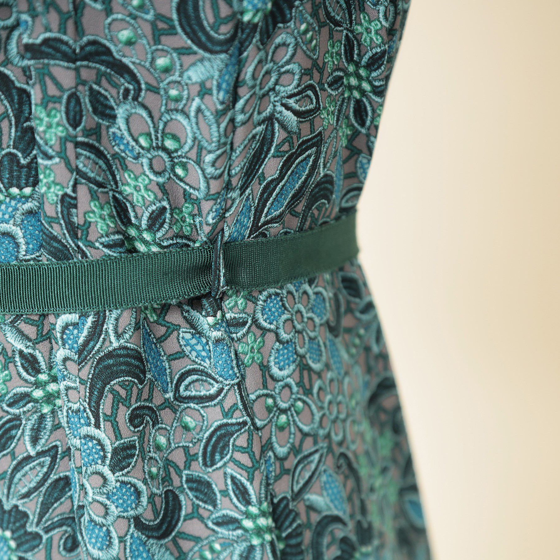 SunaUna「【co creation and yours／SS～L】レースプリーツワンピース」|ワンピース|