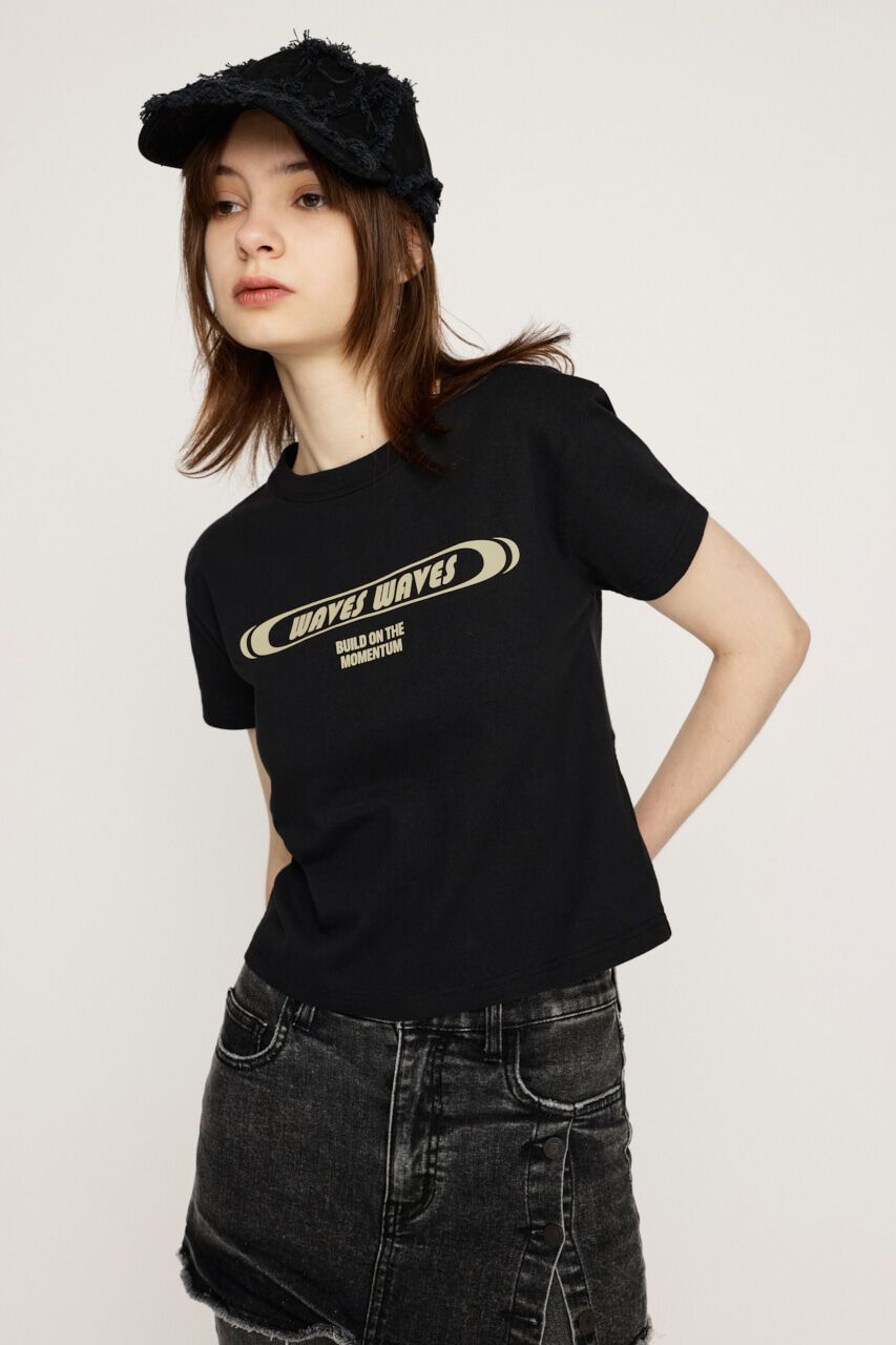 SLY「FRONT PRINT COMPACT Tシャツ」|Tシャツ・カットソー|BLK