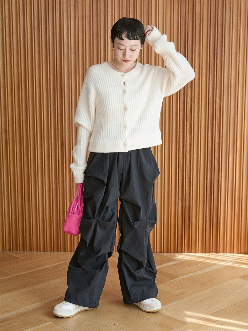 emmi atelier「ランダムタックナイロンワークパンツ」|チノ|BLK