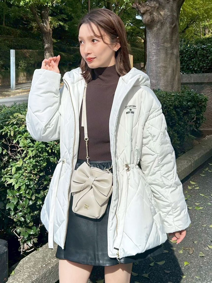 LILY BROWN「【LILY BROWN&times;MARY QUANT】デイジーチャーム付きクラシカルキルティングコート」|その他|