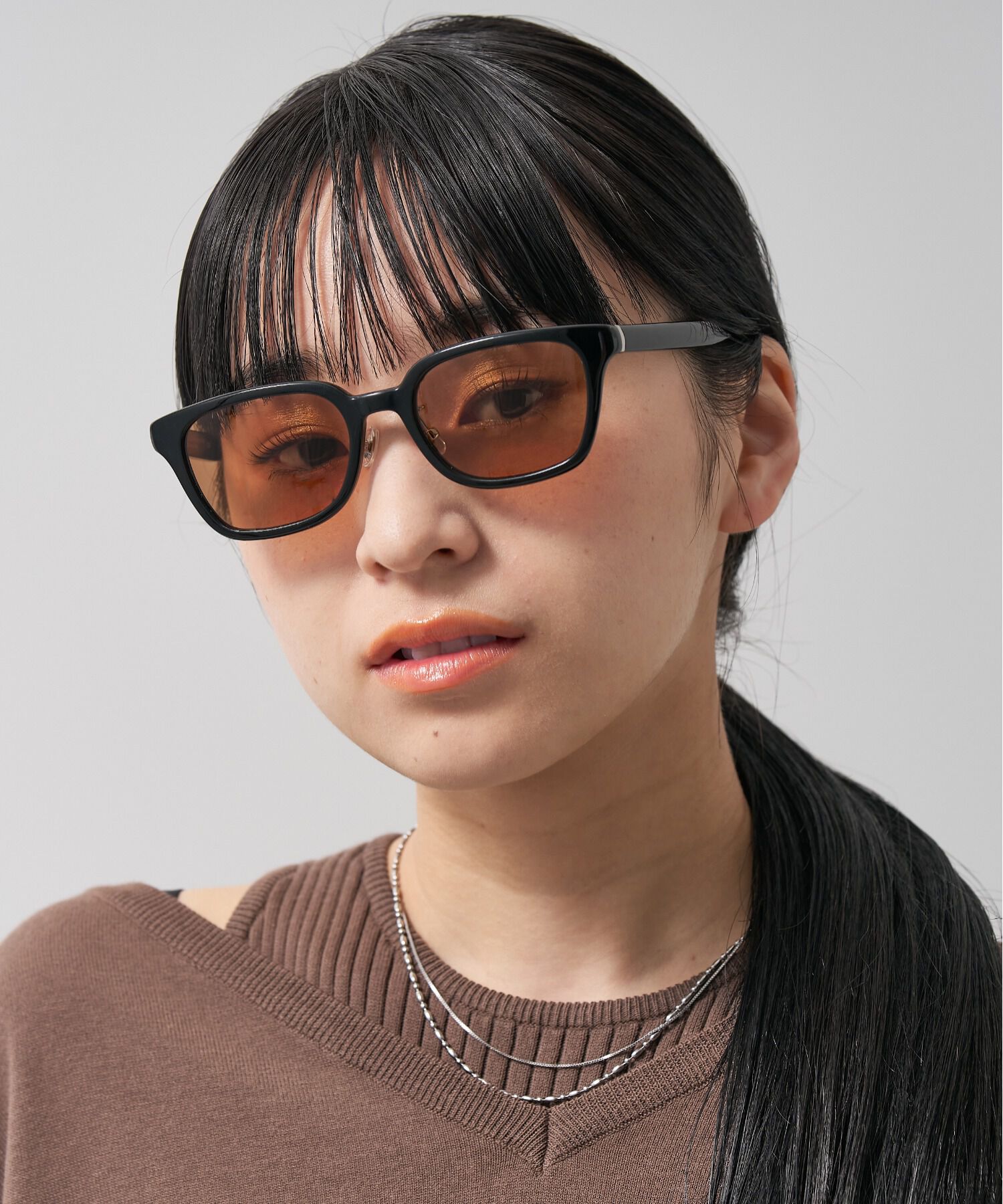  「スクエア型 調光サングラス｜紫外線対策｜レンズの色が変わるサングラス｜Zoff | UNITED ARROWS Wellness」|サングラス|