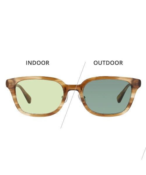  「スクエア型 調光サングラス｜紫外線対策｜レンズの色が変わるサングラス｜Zoff | UNITED ARROWS Wellness」|サングラス|