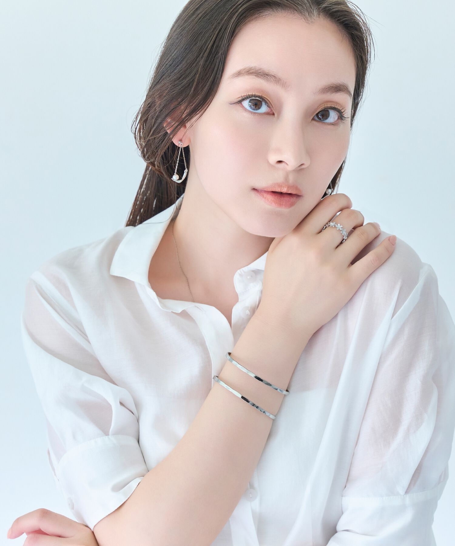 Phoebe「【金属アレルギー対応】2ラインテクスチャーワイドカフバングル　シルバー/ニッケルフリー」|ブレスレット・バングル|