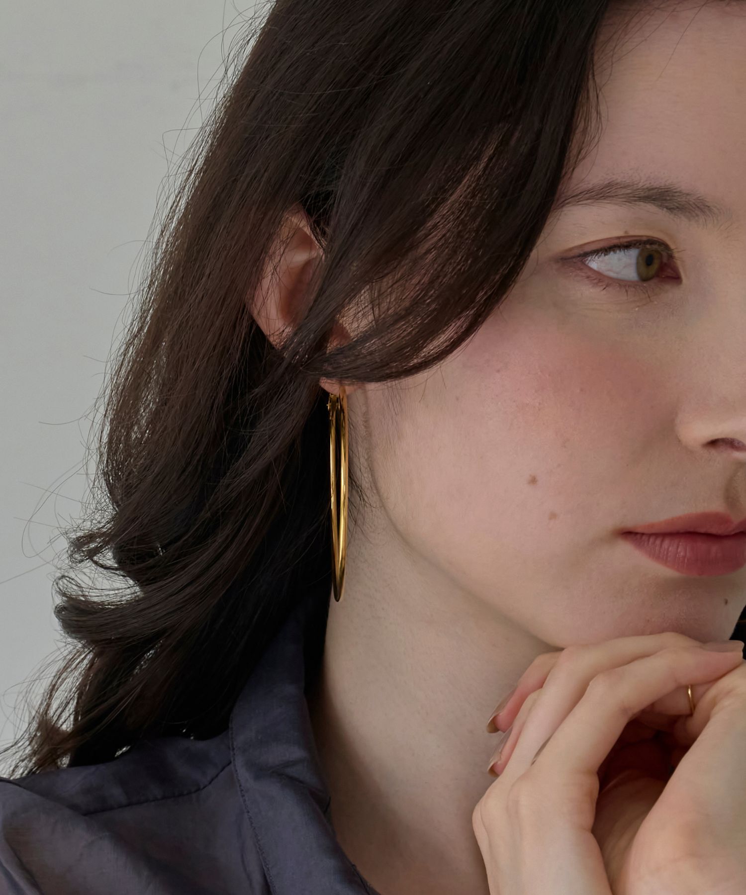 Phoebe「【金属アレルギー対応】ライトフープビッグピアス　ゴールド/ステンレス/大振り」|ピアス|