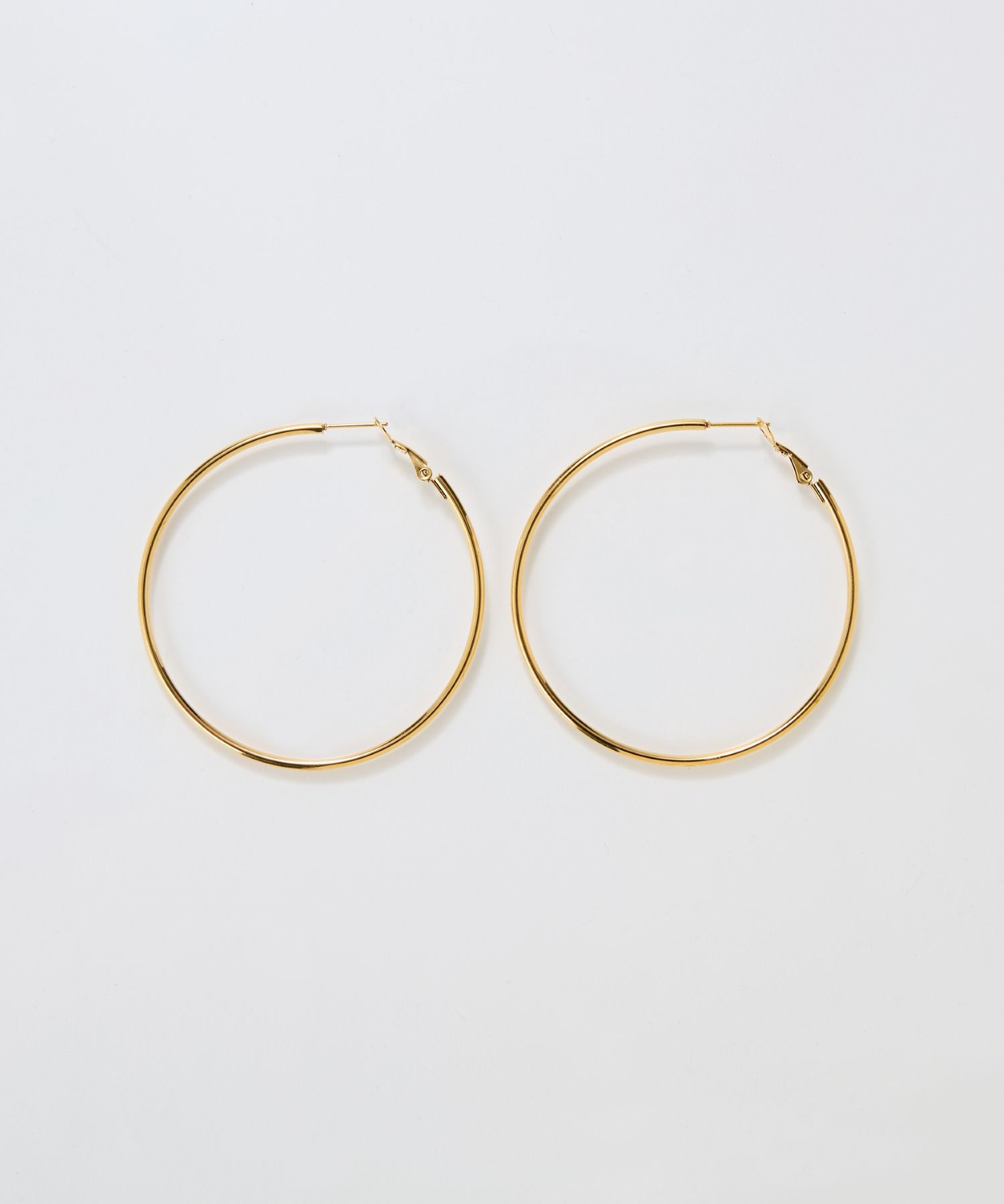 Phoebe「【金属アレルギー対応】ライトフープビッグピアス　ゴールド/ステンレス/大振り」|ピアス|