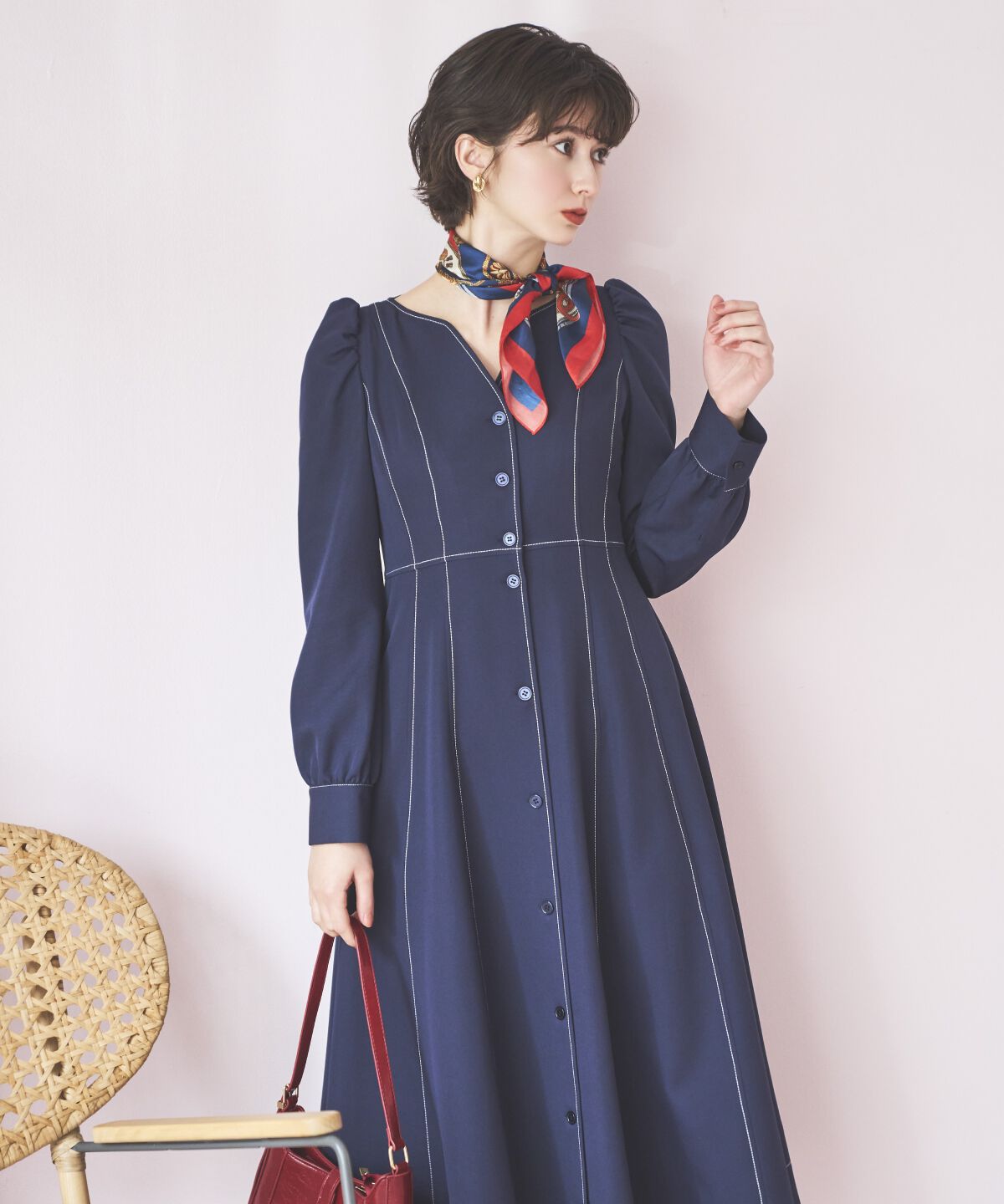 アンドクチュール「デコルテあき配色ステッチワンピース」|ワンピース|ネイビー