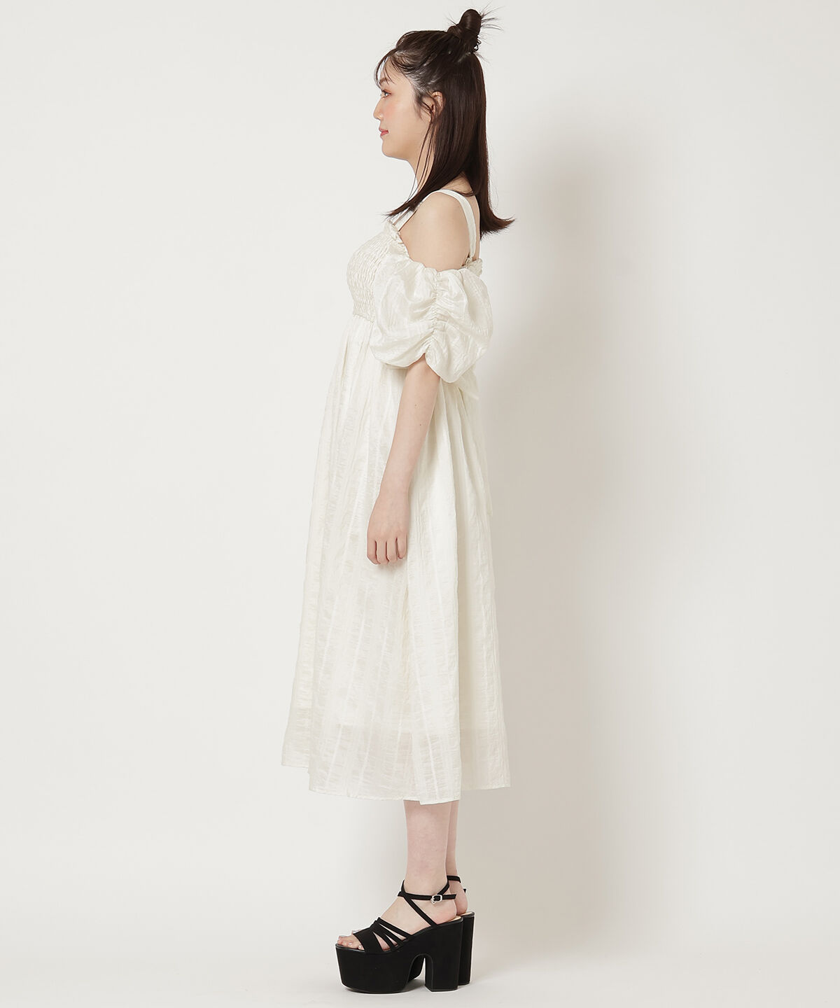 REDYAZEL「シャーリングフレアワンピース」|ワンピース|