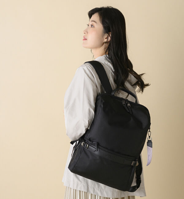 W&.Day/Night「W&.Day/Night | リッカ スクエアリュック A4サイズ 13.3インチPC収納 11712」|リュック|ブラック