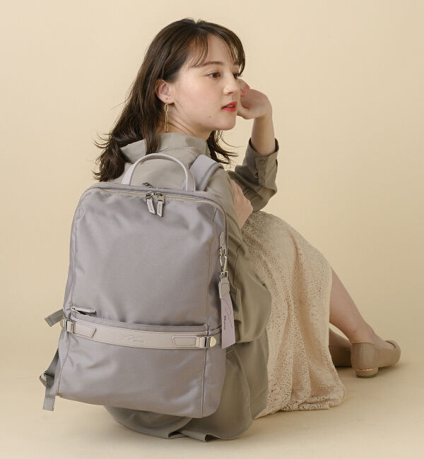 W&.Day/Night「W&.Day/Night | リッカ スクエアリュック A4サイズ 13.3インチPC収納 11712」|リュック|ピンク