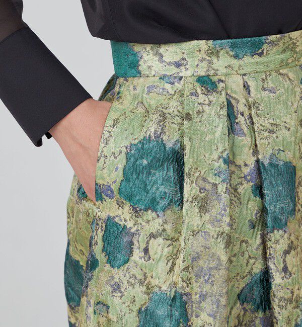 TOMORROWLAND collection「チンツフラワージャカード タックボリュームスカート」|フレア|