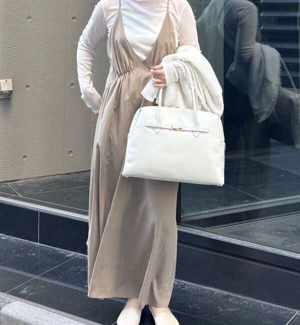  「【万能ワンピース】【オールシーズン活躍】ディープVキャミワンピース」|ワンピース|