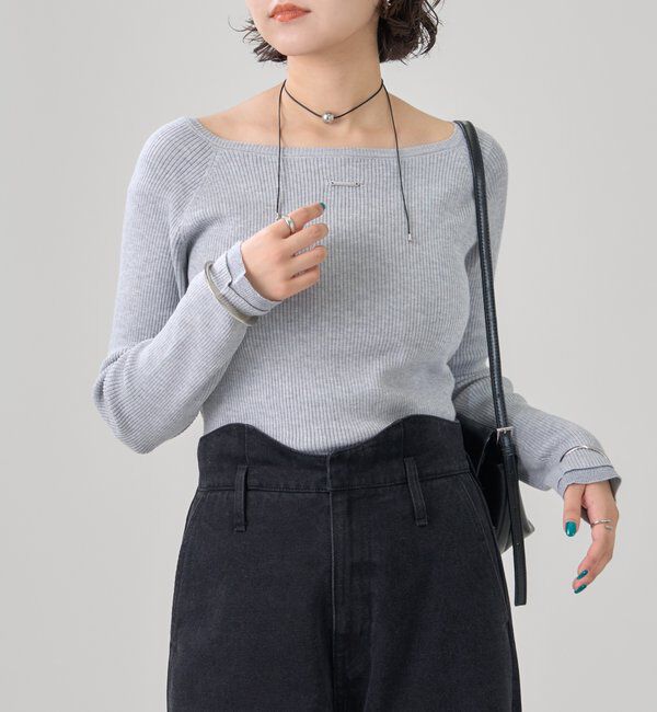  「プレート付きクルーリブニット」|ニット・セーター|