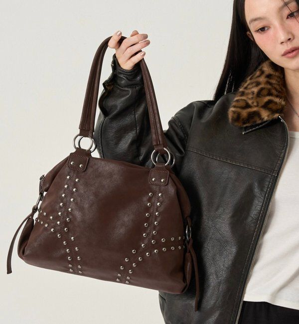  「STUDDED SHOULDER BAG/スタッズショルダーバッグ」|トートバッグ|ダークブラウン