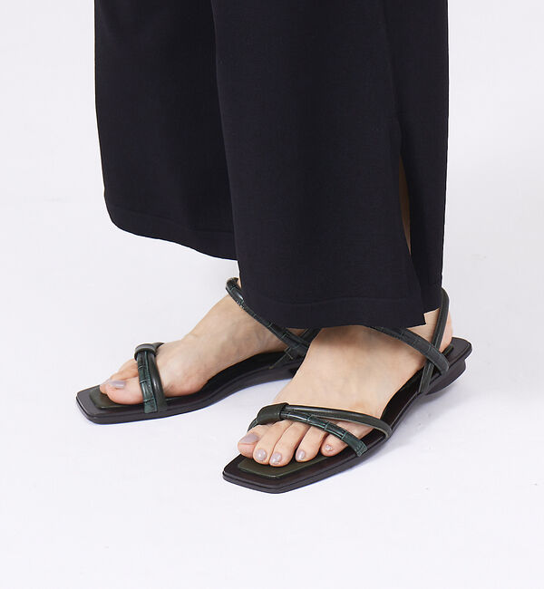 AU BANNISTER「ストラップフラットサンダル」|サンダル|カーキ