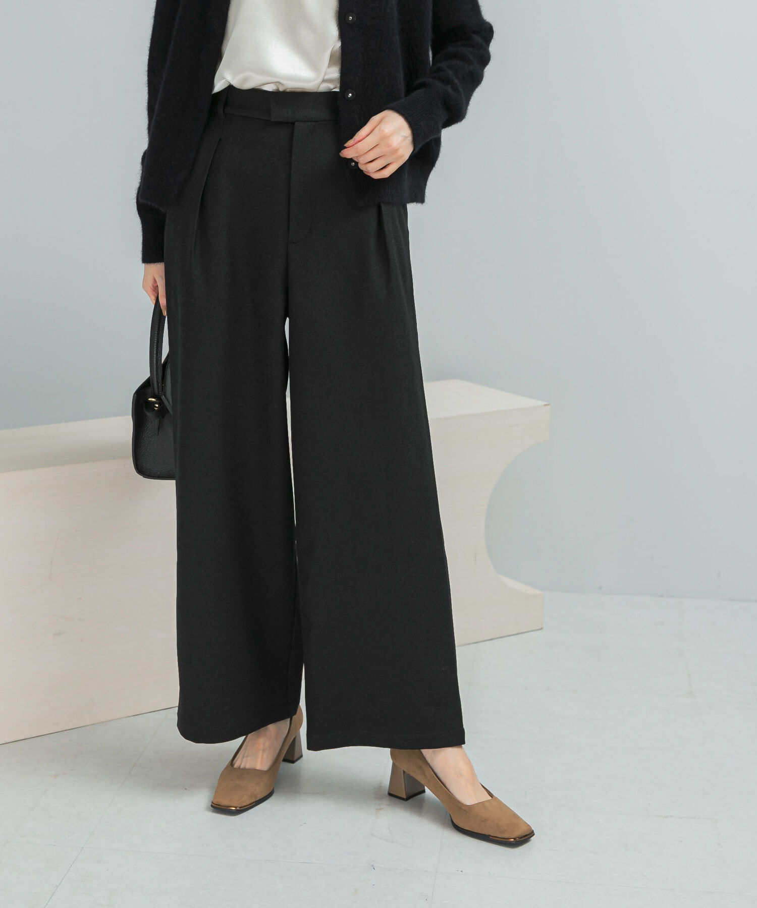 URBAN RESEARCH ROSSO「『UR TECH』ストレートスラックス」|その他|ブラック