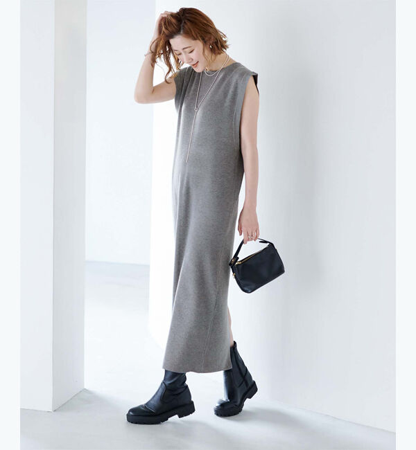 ur's「ディープアームホールIラインニットワンピース」|ワンピース|