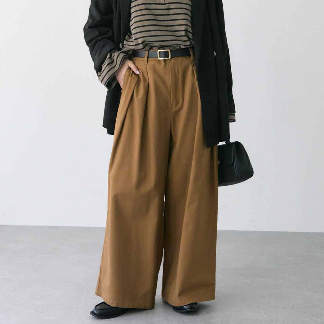  「コットンレーヨンツータックワイドパンツ」|その他|キャメル