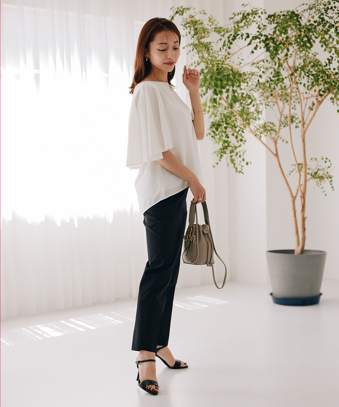 Maglie le cassetto「《M Maglie le cassetto&times;吉田理紗》美脚ストレートパンツ」|スラックス|