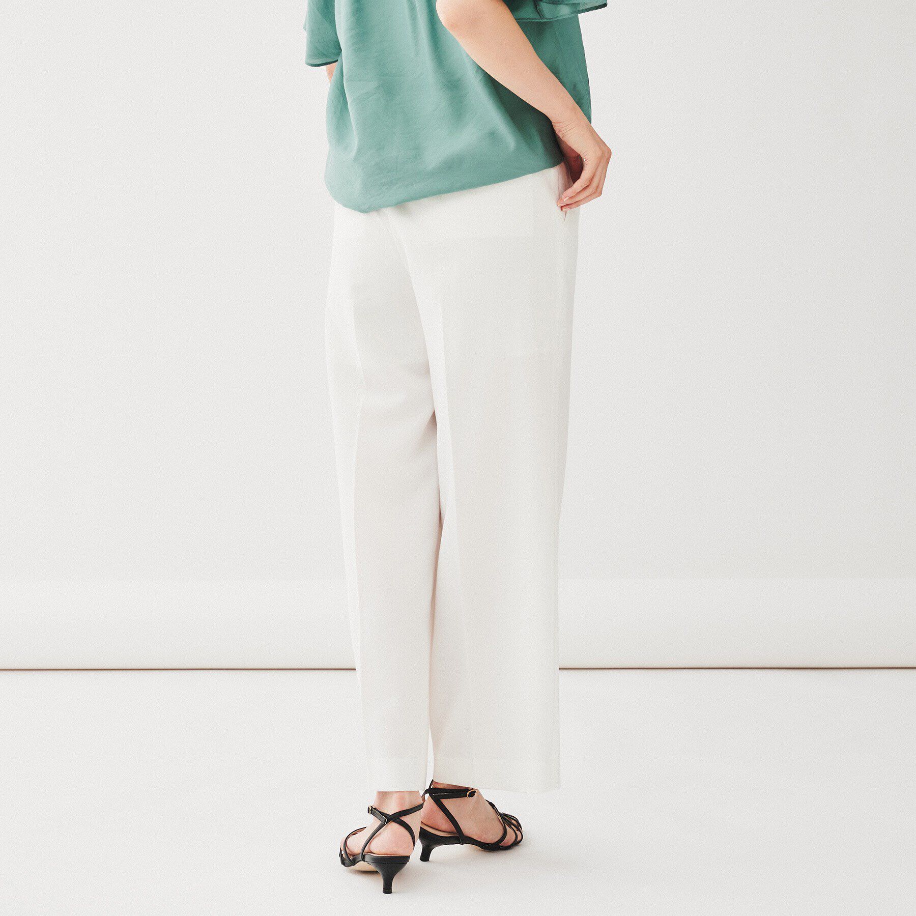 UNTITLED「【薄地／ストレッチ】ベーシックシルエット　ドライタッチワイドパンツ」|その他|