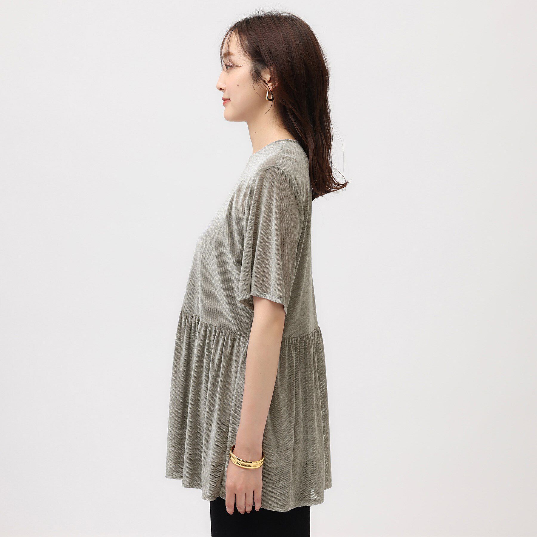 UNTITLED「【透け感/キャミ付】シアーベロア ペプラムブラウス」|シャツ・ブラウス|