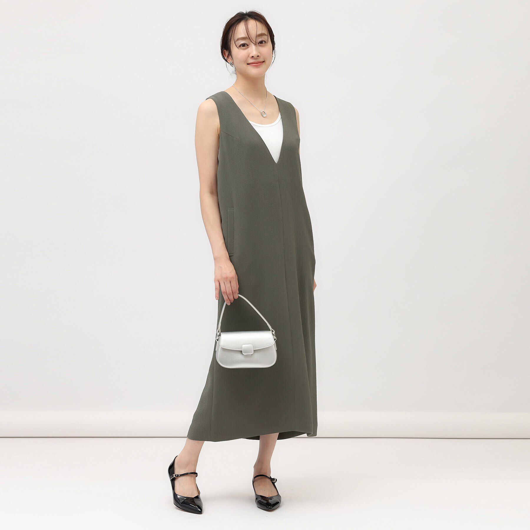 UNTITLED「【凹凸素材/セットアップ可】クレープダブル イージージャンパースカート」|ワンピース|