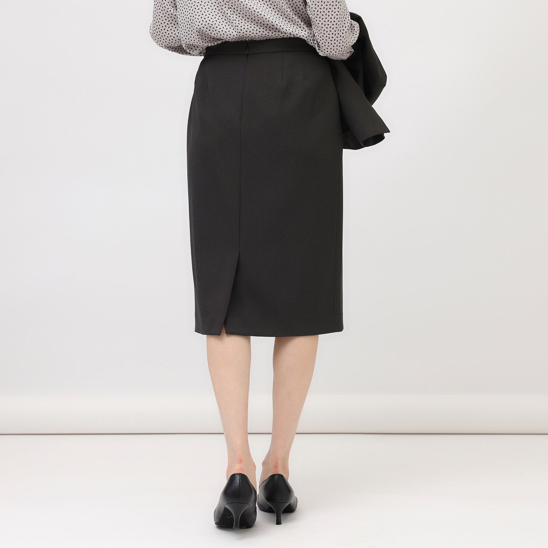 UNTITLED「【通勤スーツ/入卒/セレモニー】ウーステッドカルゼ タイトスカート」|スカート|