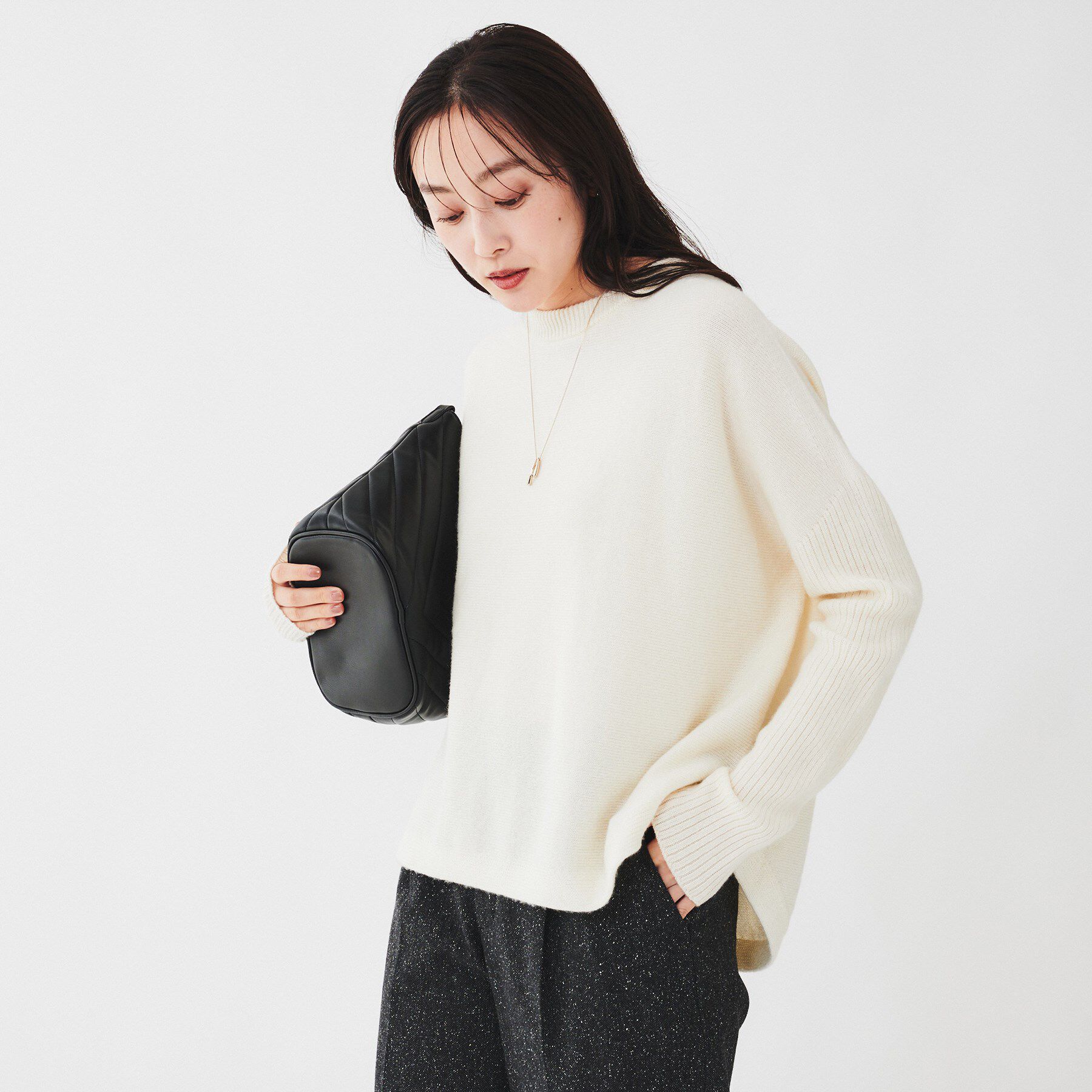 UNTITLED「ウールシルクカシミヤミックス ボートネックプルオーバーニット」|ニット・セーター|