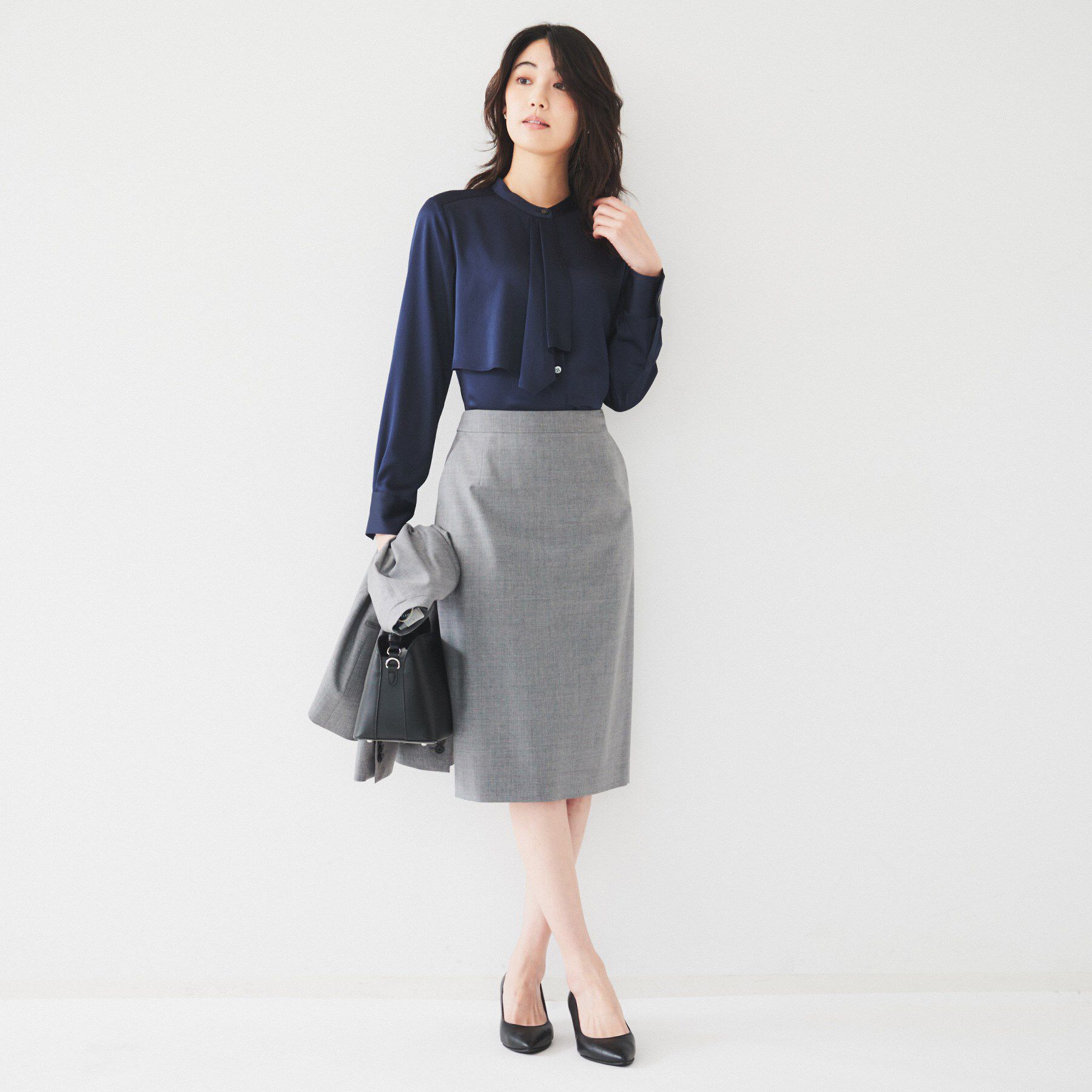 UNTITLED「【通勤】サテン ラッフル風ブラウス」|シャツ・ブラウス|