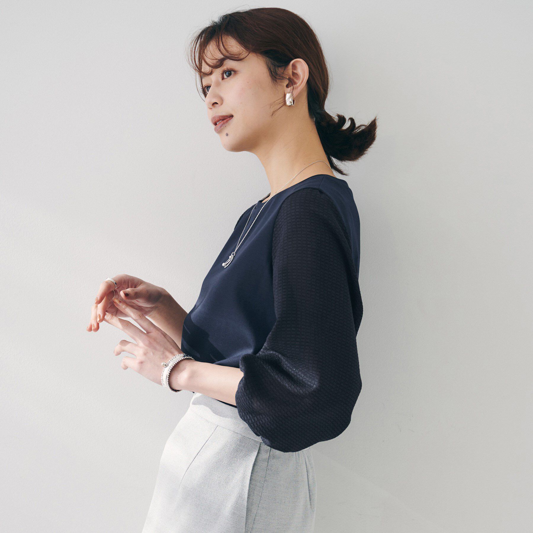 UNTITLED「【二の腕カバー/オンオフ】袖シアー ドッキングプルオーバー」|Tシャツ・カットソー|