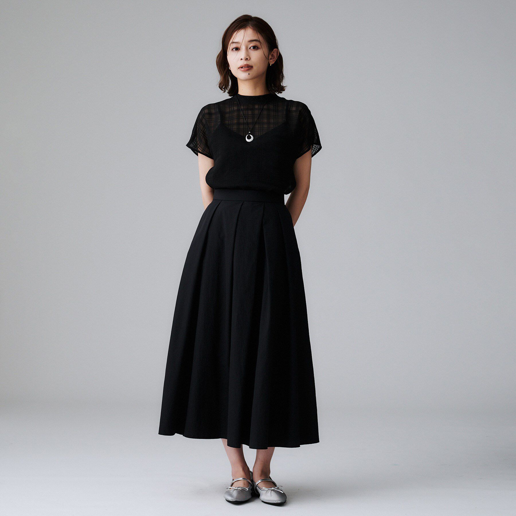 UNTITLED「【はっ水/ナイロン/後ろウエストゴム】タスランフレアスカート」|スカート|