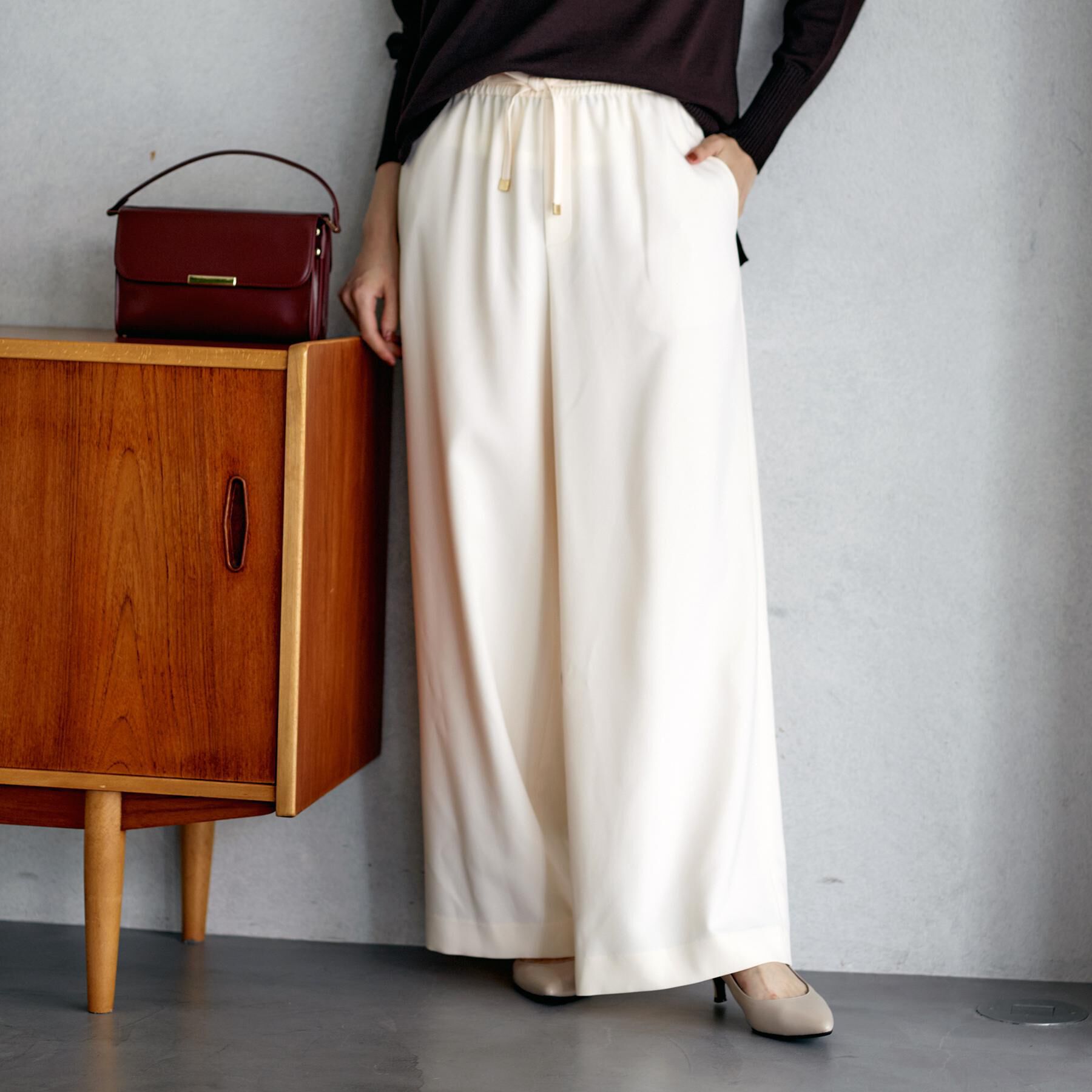 UNTITLED「【洗える/ワイド/ウエストゴム】ストレッチドロストパンツ」|その他|アイボリー(004)