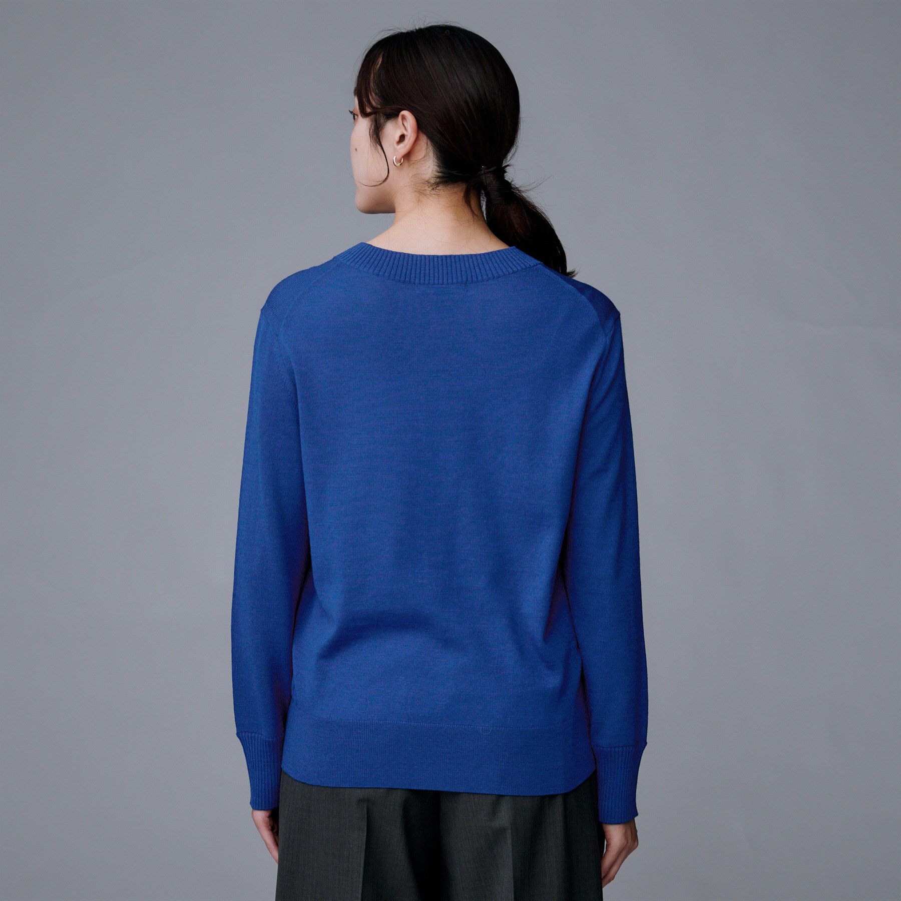 UNTITLED「【洗える/きれいめ】Vネックプルオーバーニット」|ニット・セーター|